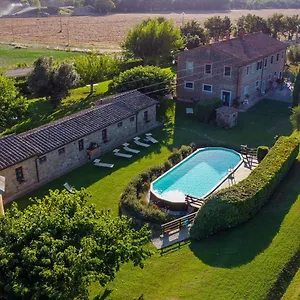  Vakantieboerderij Palazzi Del Papa Italië